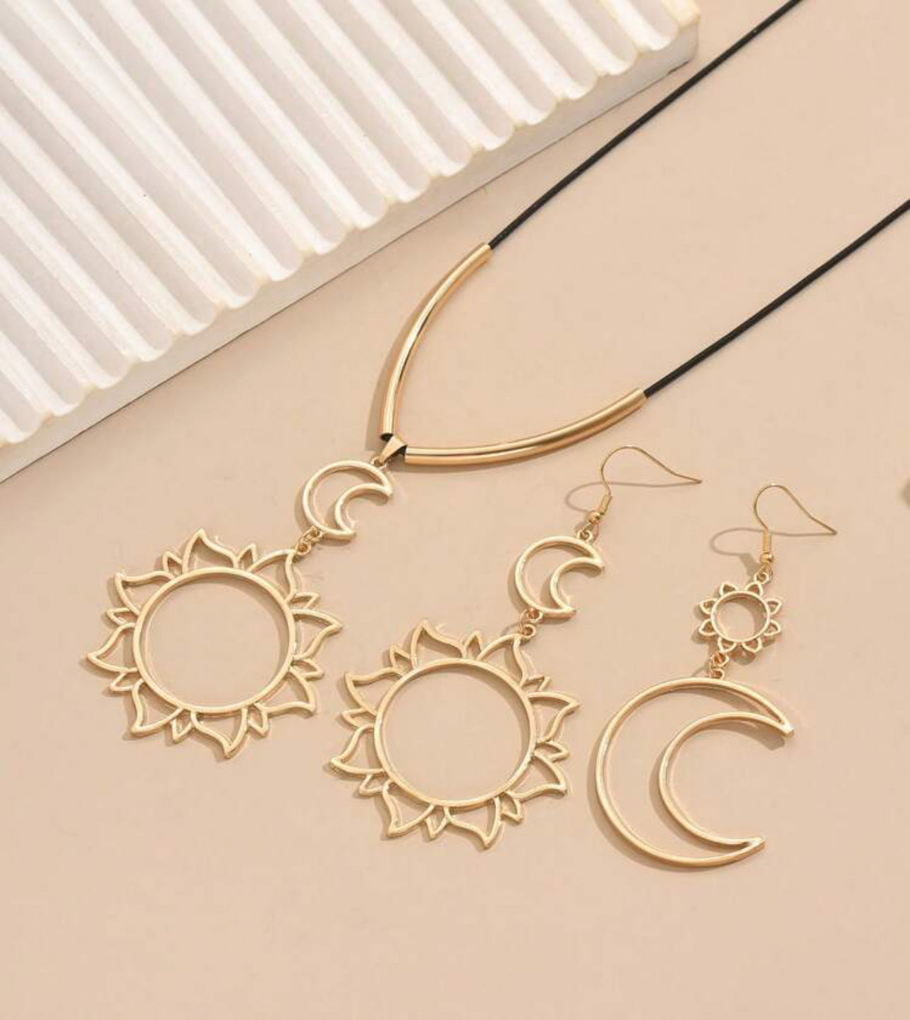 SUN & MOON NECKLACE AND EARRING SET GOLD TONED