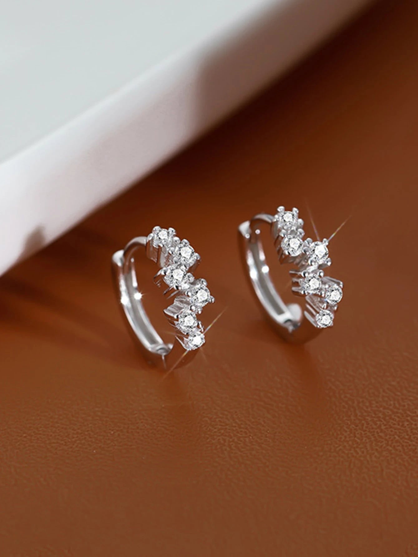 SMALL RHINESTONE HOOP EARRINGS