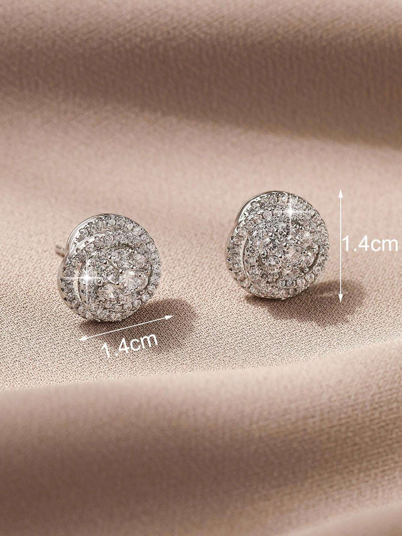 ROSE FLOWER CUBIC STUD