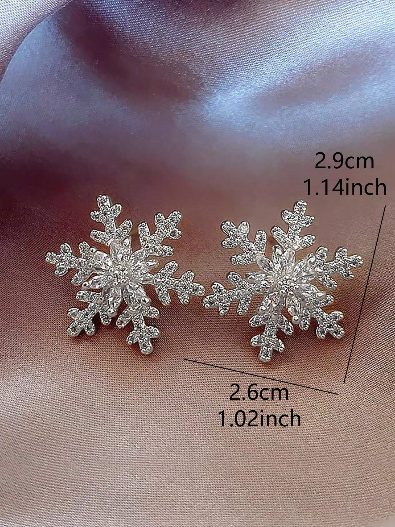 SILVER TONED SNOWFLAKE EARRINGS