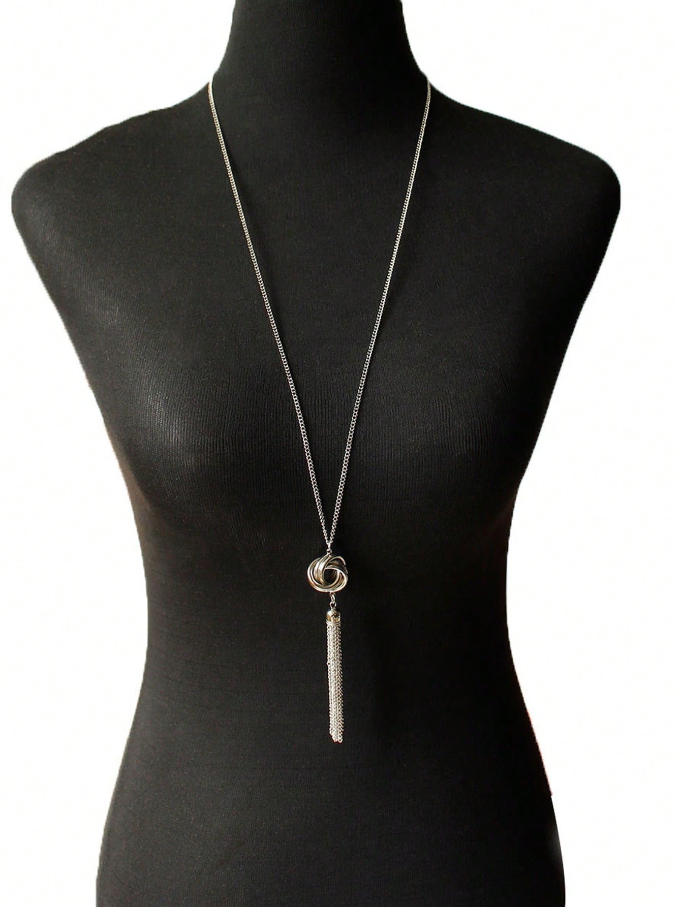 VINTAGE CHAIN & TASSEL LONG NECKLACE