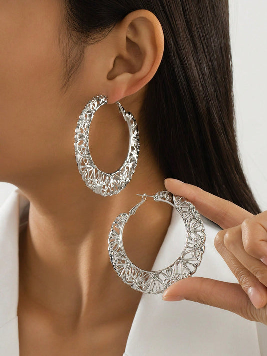 SILVER TONED GEOMETRIC ENAMEL EARRINGS