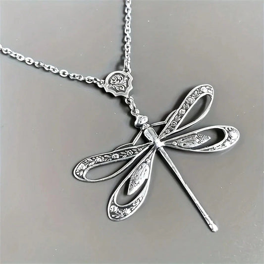 SILVER TONED DRAGONFLY PENDANT NECKLACE