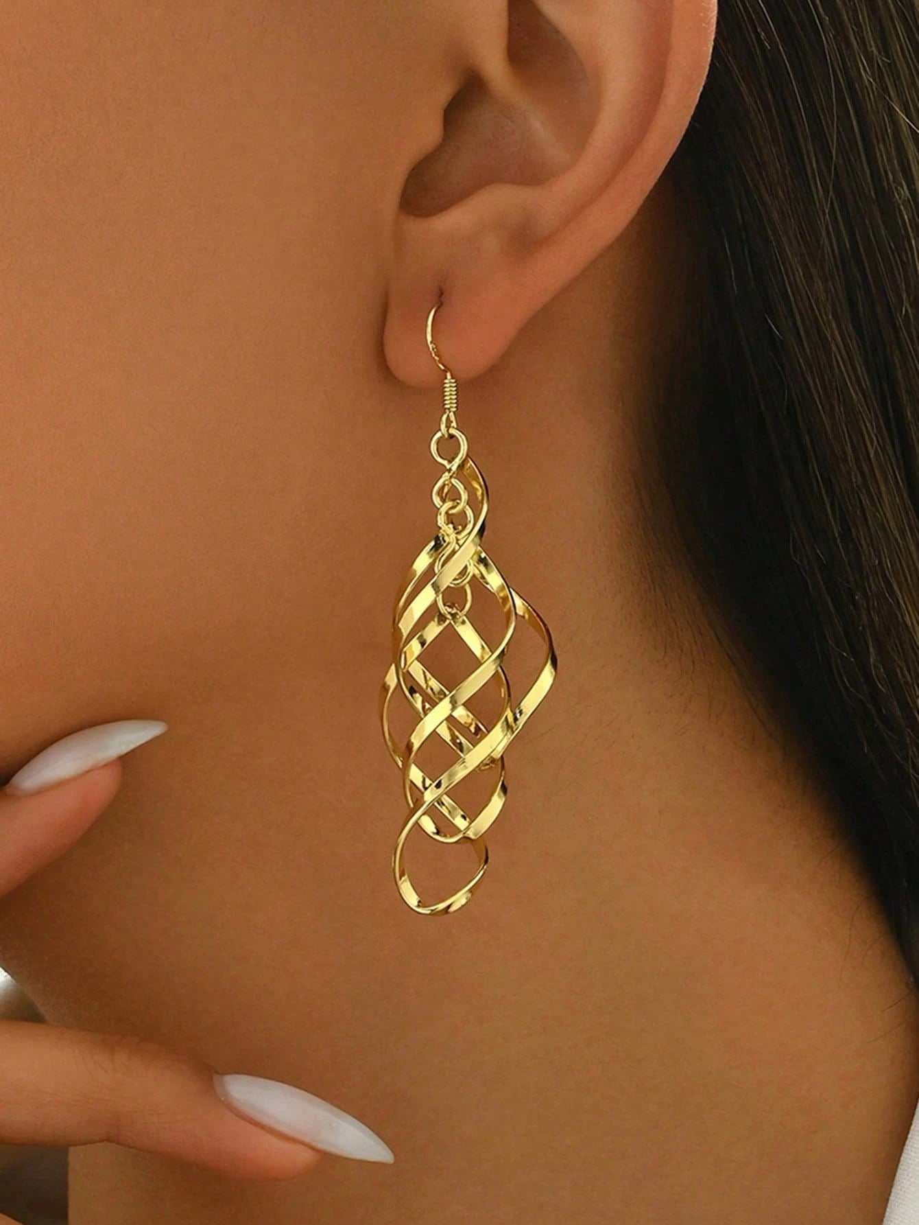 GOLD TONED GEOMETRIC SPIRAL CURVED WAVE EARRINGS