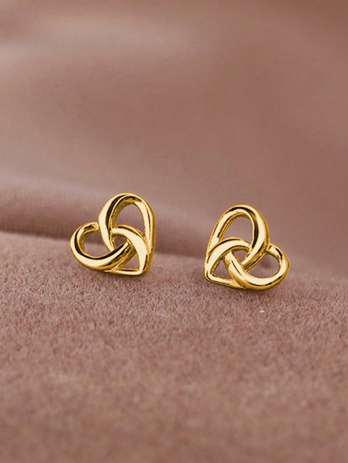 GOLD TONED INTERWOVEN HEART EARRINGS