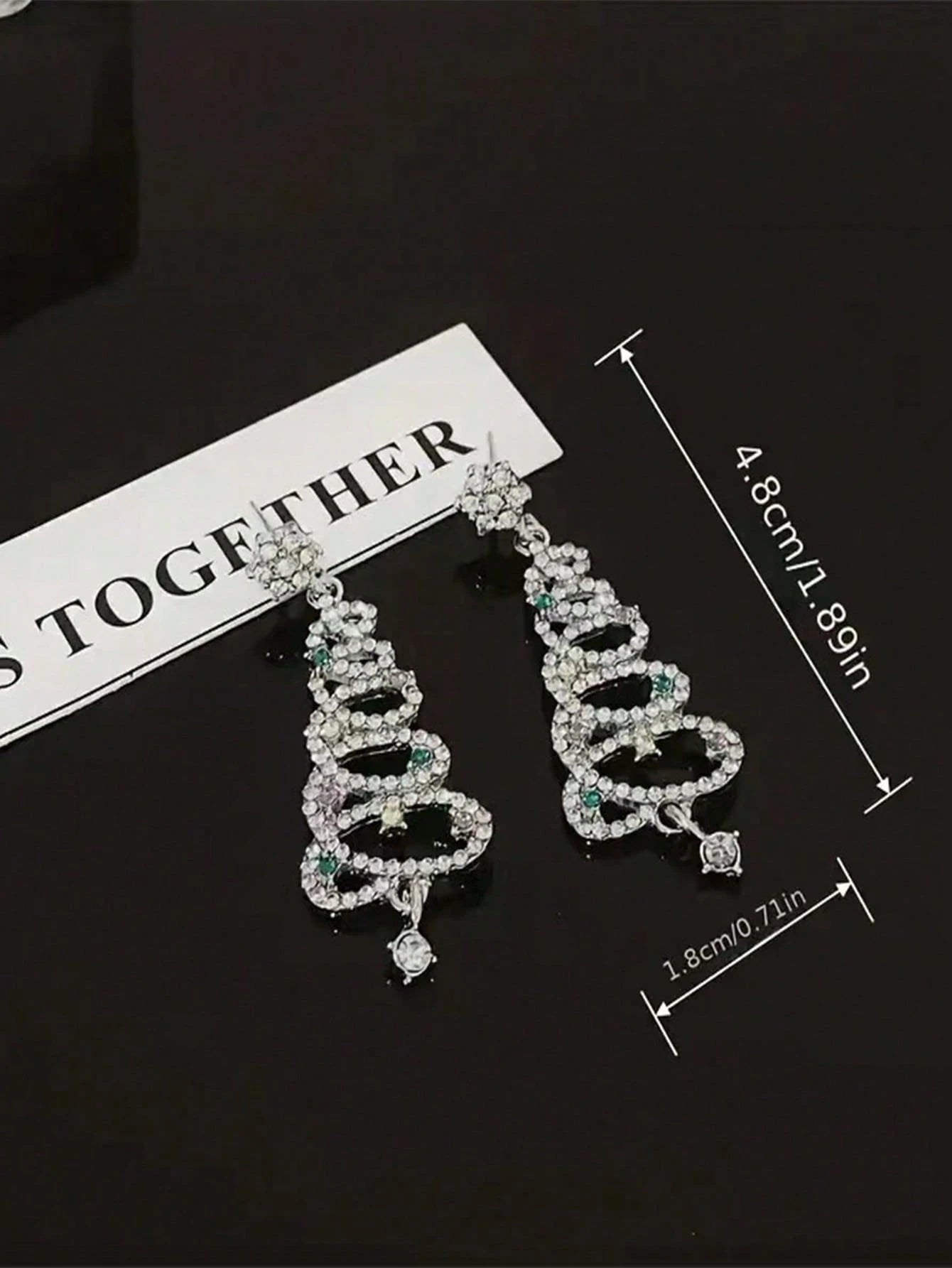 SNOWFLAKE EARRINGS