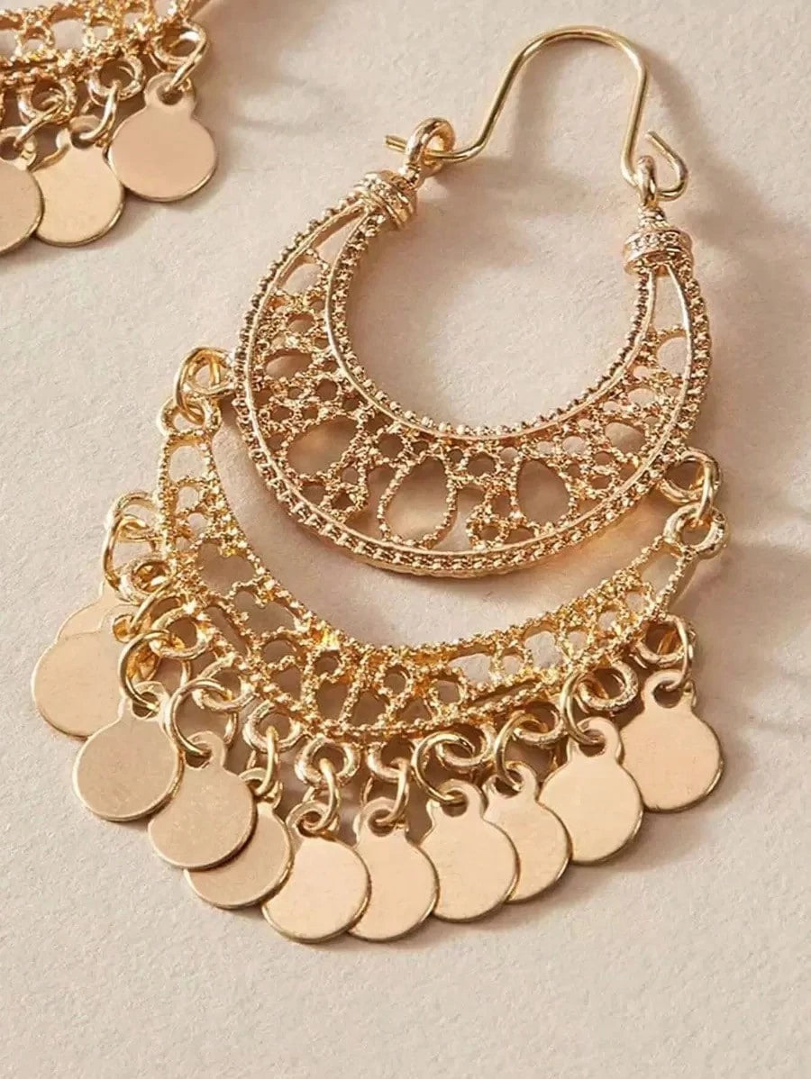 GOLD TONED DISC CHARM HOLLOW OUT DROP EARRINGS