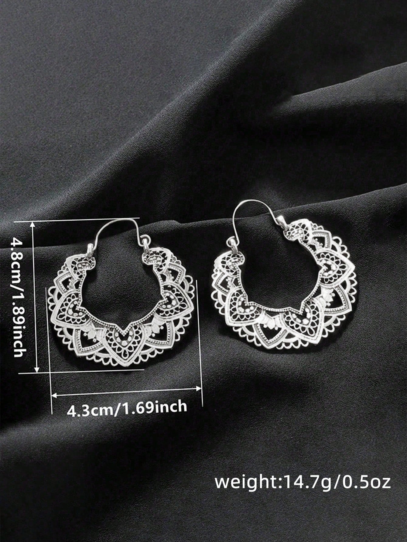 RETRO STYLE HOOP EARRINGS SIVER TONED