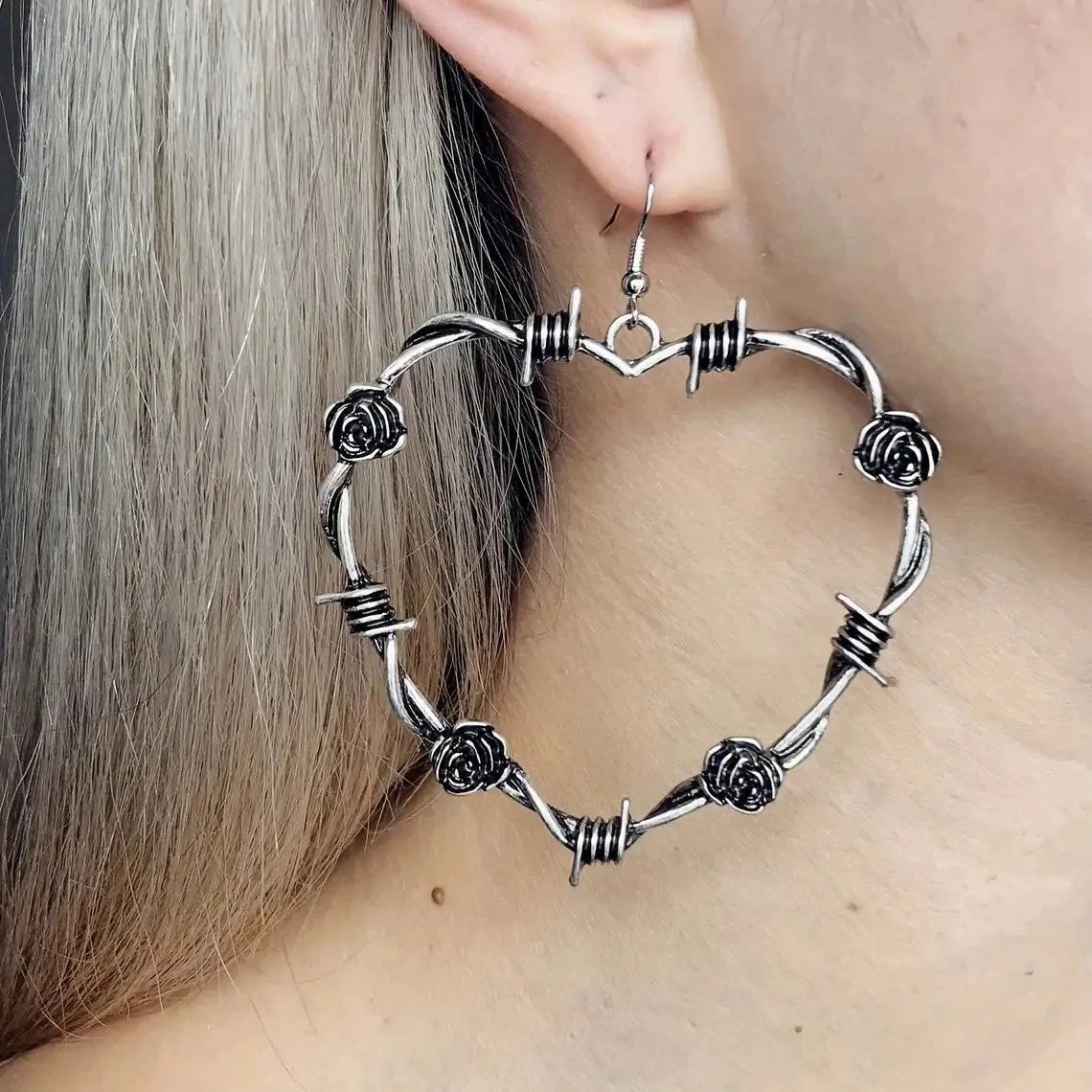 PUNK STYLE THORN ROSE HEART DANGLE EARRING