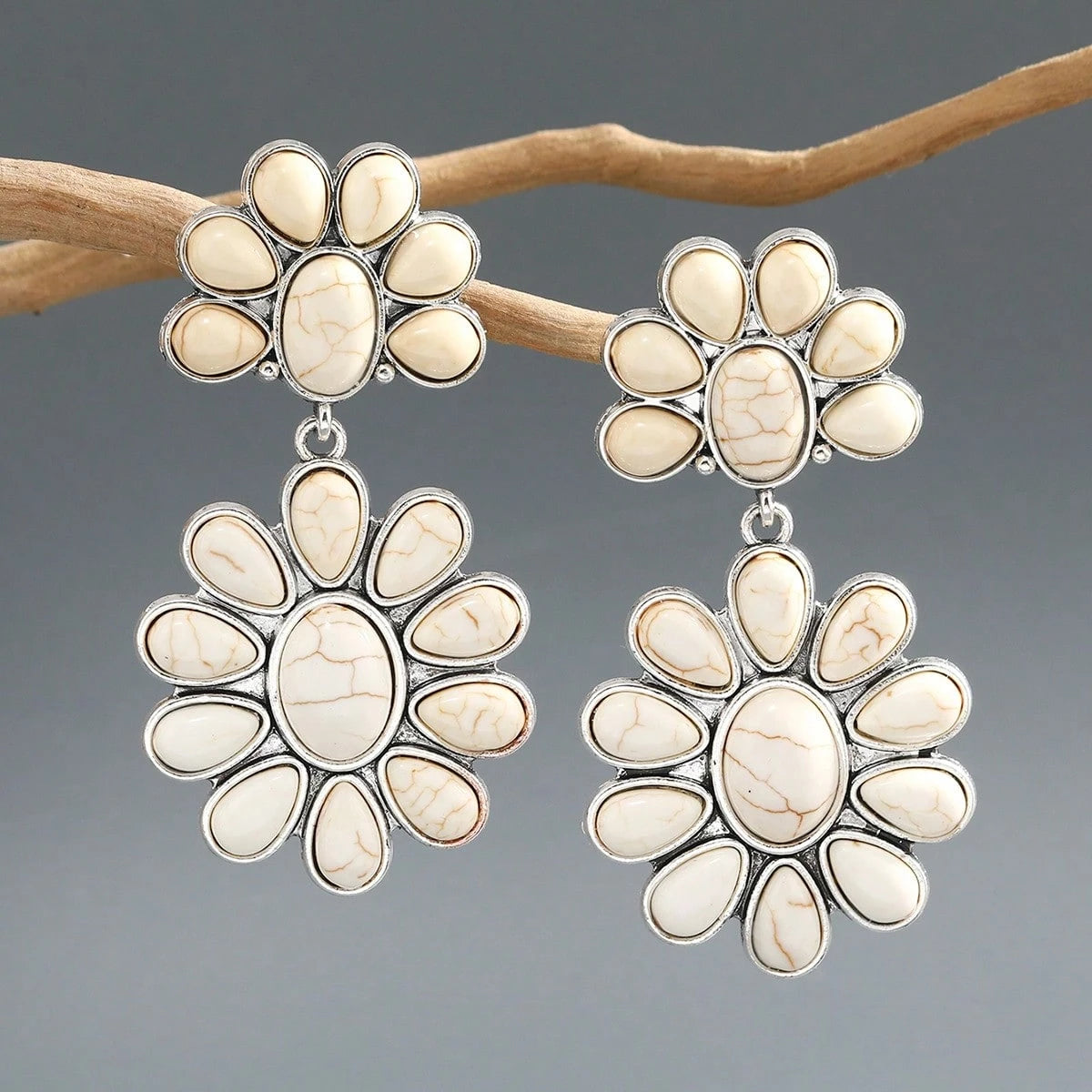 FLOWER DROP EARRINGS