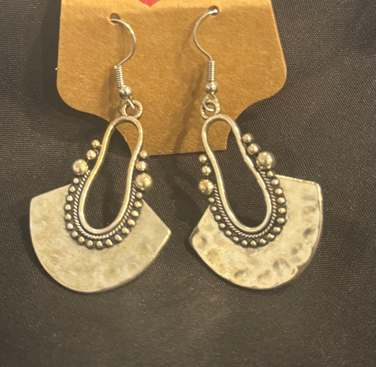 SILVER TONED DANGLE EARRINGS