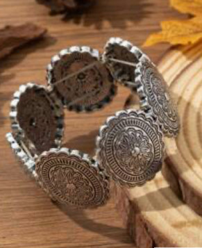 sliver toned bracelet