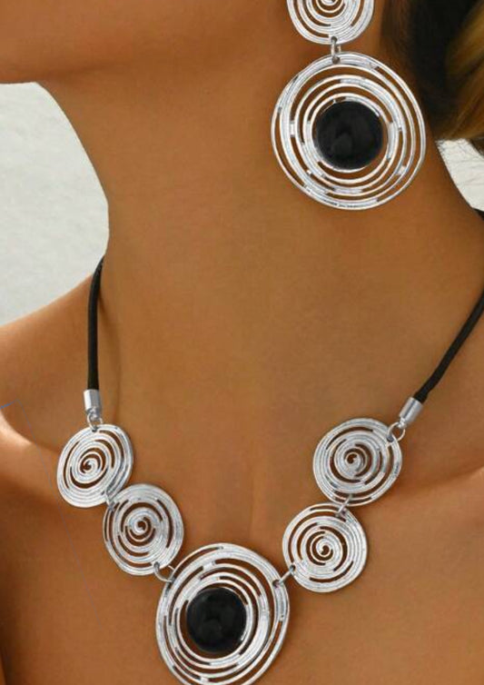 BLACK/SILVER TONED SET