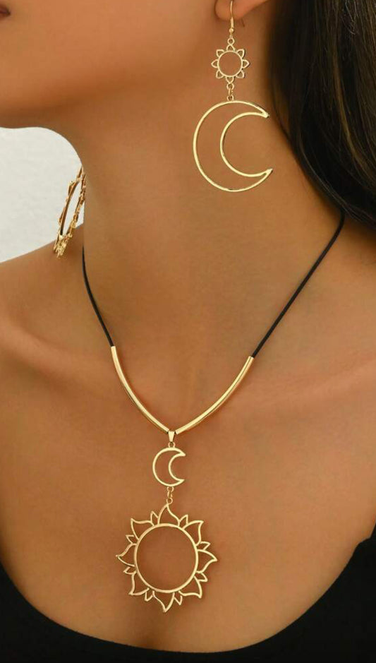 SUN & MOON NECKLACE AND EARRING SET GOLD TONED