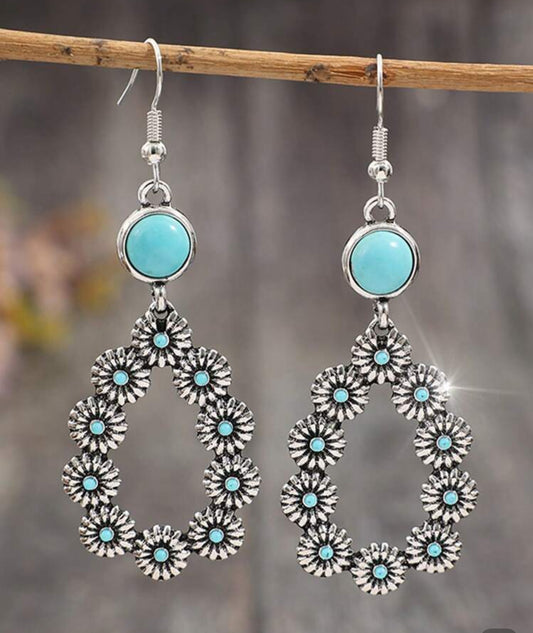 FLOWER DANGLE EARRINGS