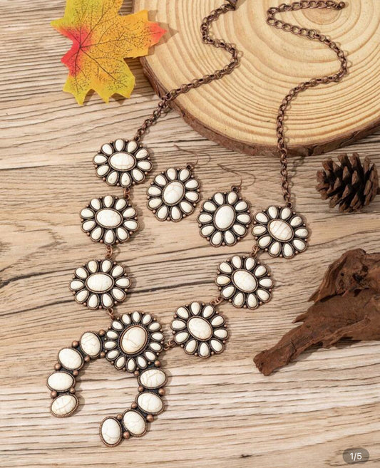 WHITE 2 PC SET
